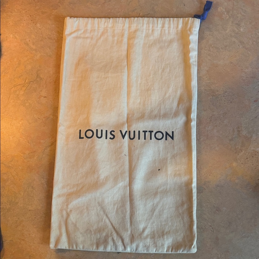 Louis Vuitton Long Cream Dust Bag with Blue Drawstring
